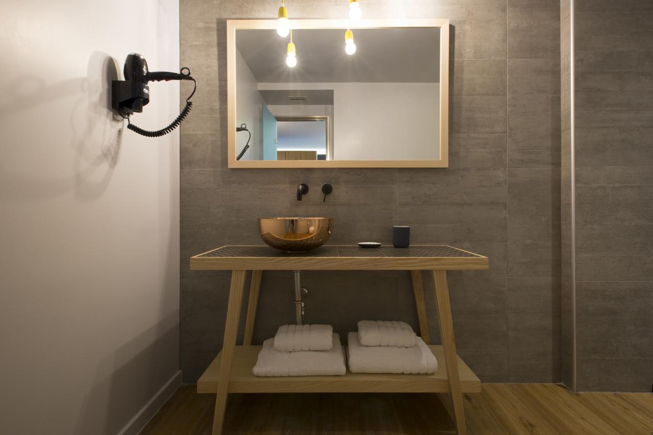 Pi Athens Apartment Bagian luar foto
