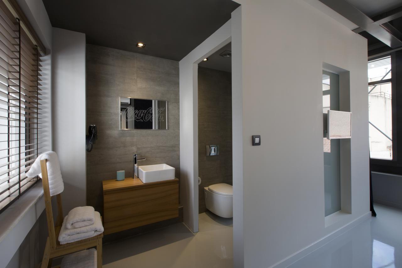 Pi Athens Apartment Bagian luar foto