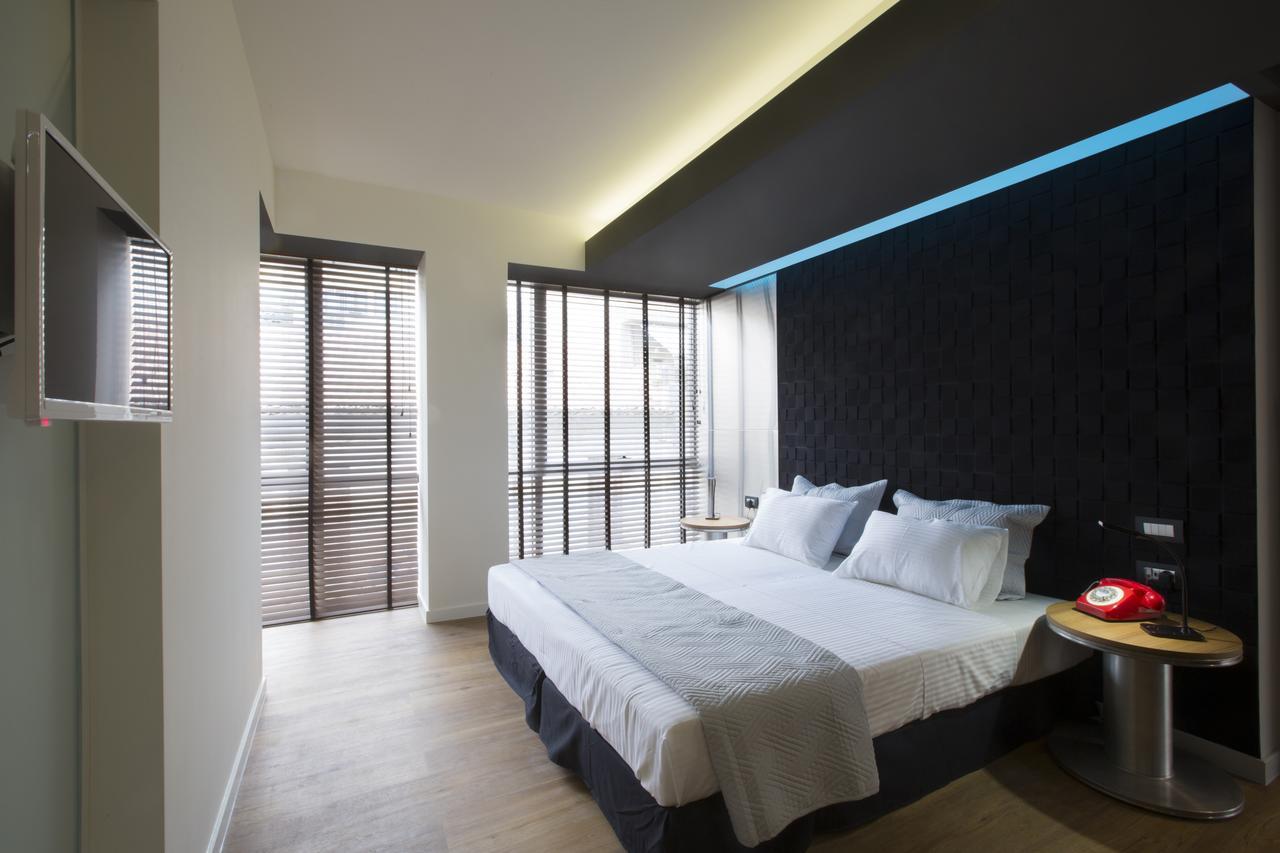 Pi Athens Apartment Bagian luar foto