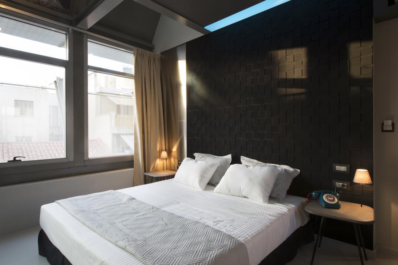 Pi Athens Apartment Bagian luar foto