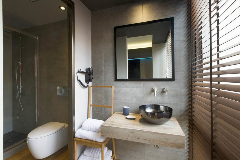 Pi Athens Apartment Bagian luar foto