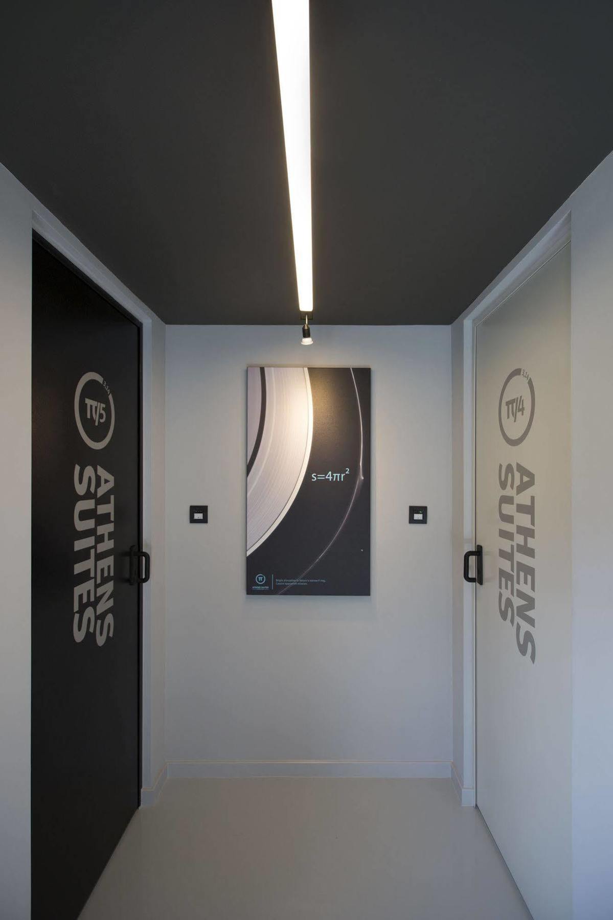 Pi Athens Apartment Bagian luar foto